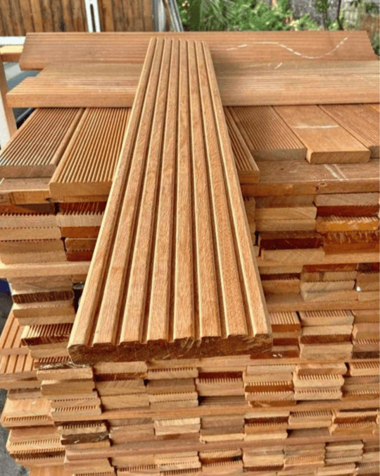 distributorkayujakarta4